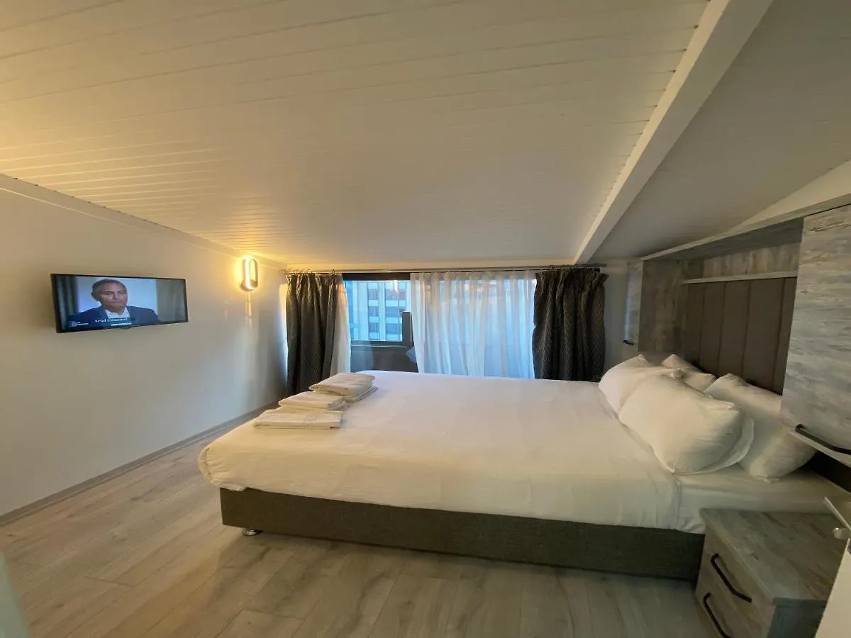 Faros Hotel Taksim-Special Category Istanbul 4*,