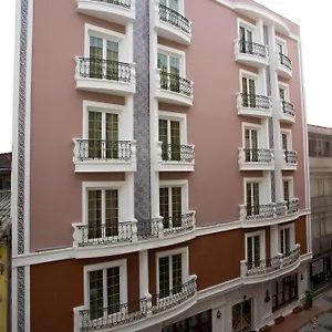 Maywood Otel