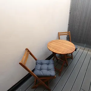 Luxury Krocinova , Prag Çek Cumhuriyeti