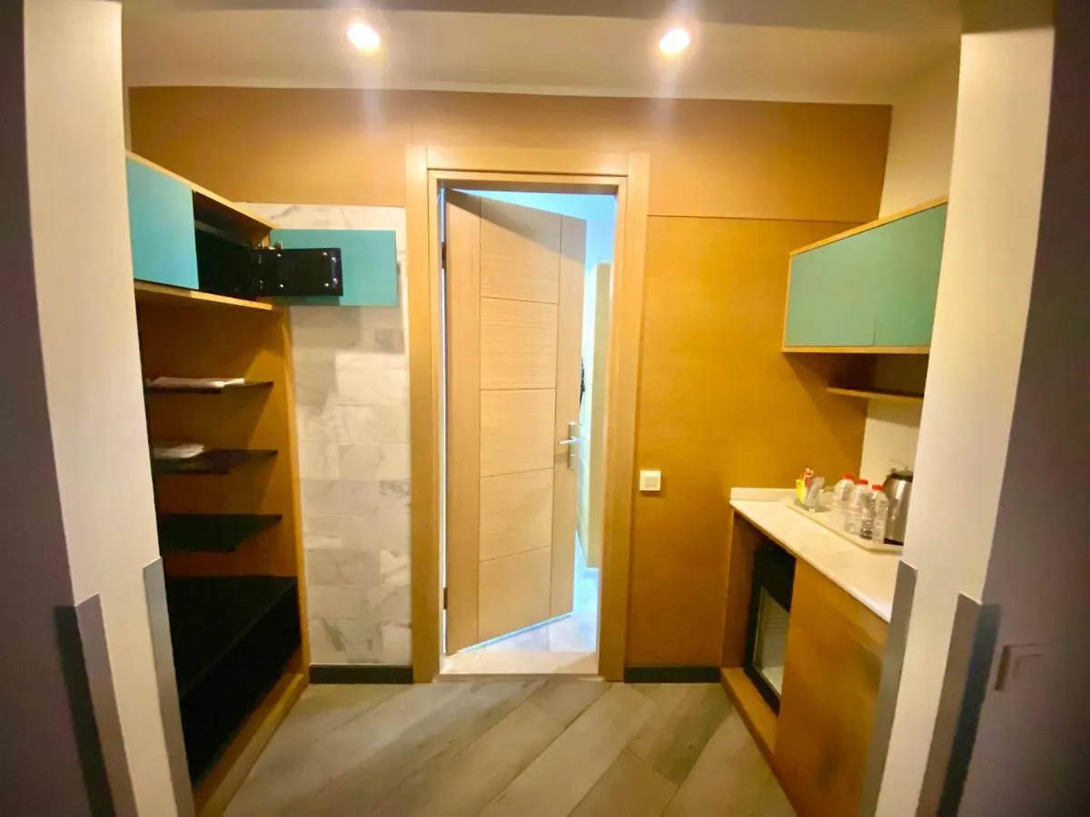 Faros Hotel Taksim-Special Category Istanbul 4*,